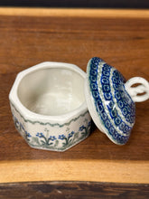 Load image into Gallery viewer, Ring, Trinket Box - Blue Spring Daisy