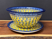 Load image into Gallery viewer, Berry Bowl w/ Saucer, 8"W - Sunburst