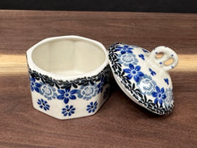 Load image into Gallery viewer, Trinket Box - Silver Lace