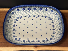Load image into Gallery viewer, Baker, Oblong 9&quot; x 10.25&quot; 1.62Qt. - Silver Lace
