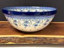 Load image into Gallery viewer, Bowl, Nesting 9&quot; W - Clover Fields

