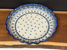 Load image into Gallery viewer, Pie Plate, Fluted 10&quot; - Silver Lace

