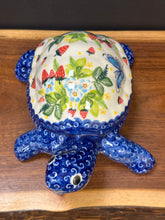 Load image into Gallery viewer, Turtle Figurine, Kalich - Speedy
