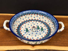 Load image into Gallery viewer, Baker, Round w/ Handles, 8&quot; - U4661 Snowman

