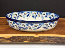 Load image into Gallery viewer, Baker, Oval 9.5&quot; - 1Qt. - White Poppy
