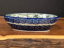 Load image into Gallery viewer, Spoon Rest - Blue Spring Daisy
