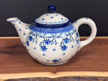Load image into Gallery viewer, Teapot (1 qt) - Clover Fields
