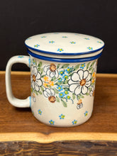 Load image into Gallery viewer, Mug, Tea w/Infuser - Daisy Chain
