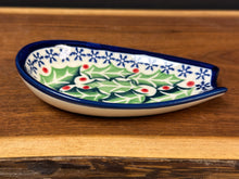 Load image into Gallery viewer, Spoon Rest, Zaklady - Holly Wreath
