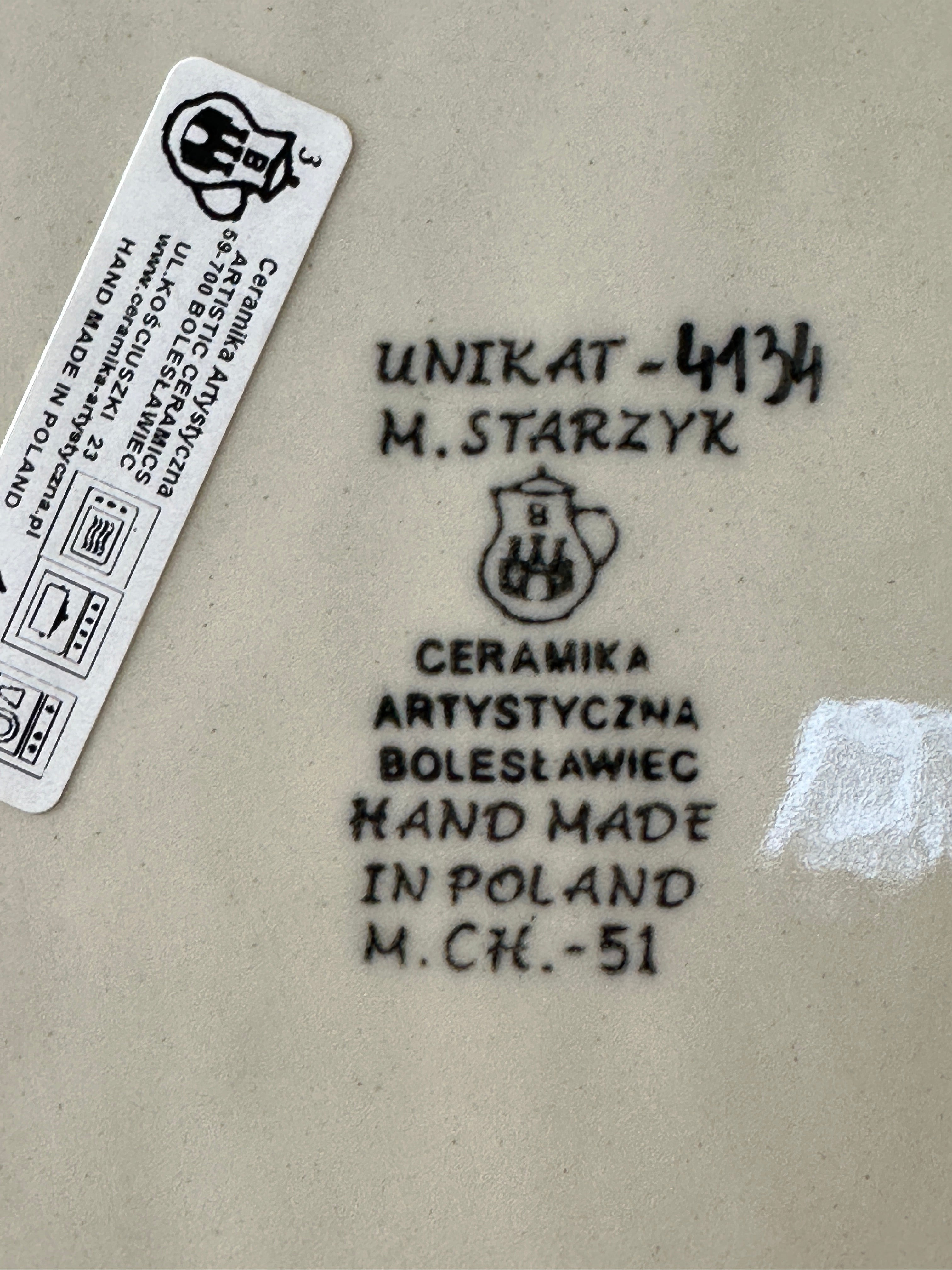 Baker, Oval 10.5 Baker, Oval 10.5