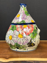 Load image into Gallery viewer, Jar, Garlic Keeper - Kalich Monarch Wink
