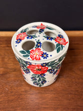 Load image into Gallery viewer, Toothbrush/Cosmetic Brush Holder, Andy - Red Wreath
