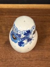 Load image into Gallery viewer, Pepper Shaker, Ice Poppy
