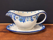Load image into Gallery viewer, Gravy Boat, 16 oz - Ice Poppy
