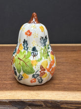 Load image into Gallery viewer, Gourd, Tiny - VU497
