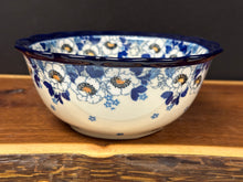 Load image into Gallery viewer, Bowl, Scalloped Edge, 7&quot; - White Poppy
