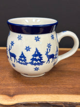 Load image into Gallery viewer, Mug, Bubble 12 oz - Winter Forest
