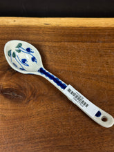 Load image into Gallery viewer, Spoon, Medium 6.25” - Bleeding Hearts
