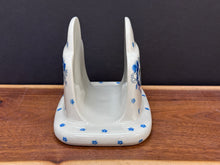 Load image into Gallery viewer, Napkin Holder, 4.75" x 6.75"L - Forget Me Knots
