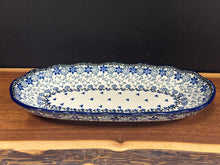 Load image into Gallery viewer, Platter, Oval Scalloped Edge - Silver Lace
