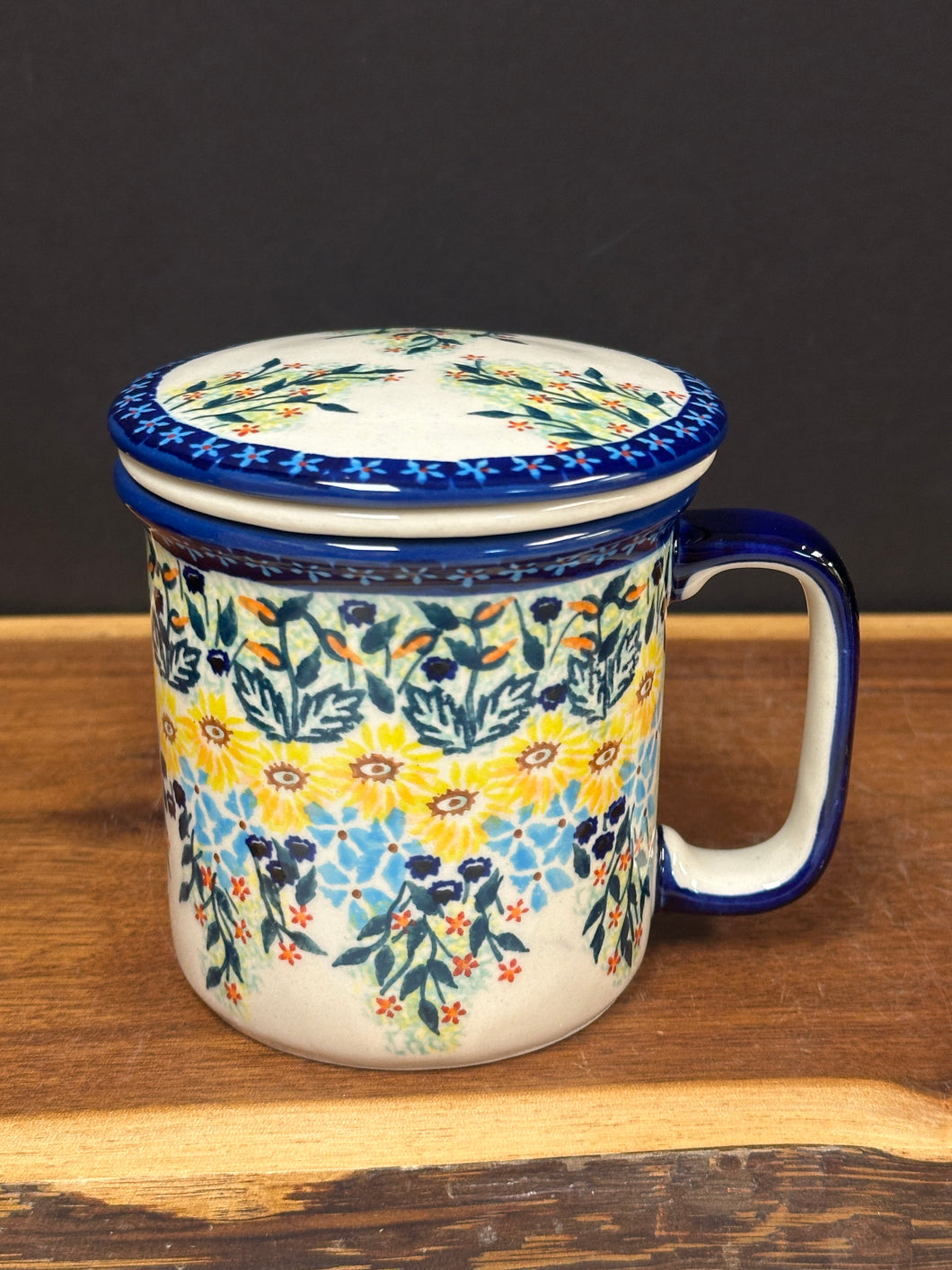 Mug, Tea w/Infuser - Draped in Gold