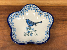 Load image into Gallery viewer, Bowl, Flower Shape - Bluebird Vines
