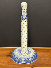 Load image into Gallery viewer, Paper Towel Holder - Silver Lace
