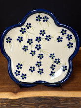 Load image into Gallery viewer, Plate, Flower Shape 6.75”
