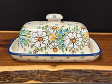 Load image into Gallery viewer, Butter Dish - Daisy Chain
