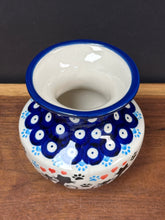 Load image into Gallery viewer, Vase, Fluted Bubble - Purrfect Pals
