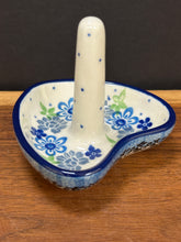 Load image into Gallery viewer, Ring Holder - Flower Works
