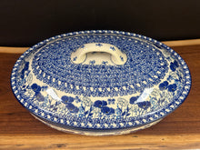 Load image into Gallery viewer, Baker, Oval 12" Covered, 2Qt. - Evening Poppy
