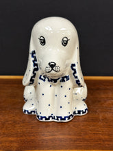 Load image into Gallery viewer, Figurine, Hound Dog - Peacock Fan
