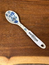 Load image into Gallery viewer, Spoon, Small, 5.25&quot; - Denim Daisy
