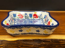 Load image into Gallery viewer, Fluted Dipping Dish - Delany's Garden
