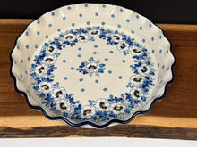 Load image into Gallery viewer, Pie Plate, Fluted 10&quot; - White Poppy
