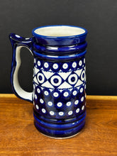Load image into Gallery viewer, Beer Stein 28 oz. - Diamond Dots
