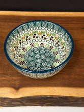 Load image into Gallery viewer, Bowl, Ice Cream - Mint Chip
