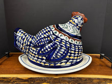 Load image into Gallery viewer, Chicken Roaster, Pre-owned - Cracked Plate
