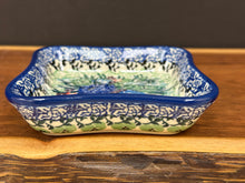 Load image into Gallery viewer, Fluted Dipping Dish - U4572
