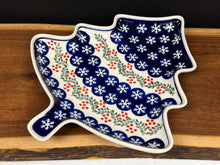 Load image into Gallery viewer, Platter, Tree Shaped Zaklady - Snow &amp; Holly
