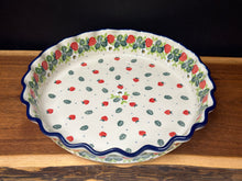 Load image into Gallery viewer, Pie Plate, Fluted 10" - Strawberry Fields
