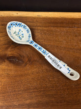 Load image into Gallery viewer, Spoon, Medium 6.25” - Bluebird Vines
