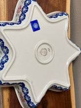Load image into Gallery viewer, Baker, Star Shaped, Pre-owned - 12”
