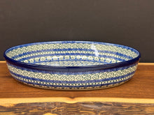 Load image into Gallery viewer, Baker, Oval 12" - 2 Qt. - Tulip Trellis

