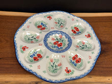 Load image into Gallery viewer, Egg Plate, 8 Count - Whimsical Gardens
