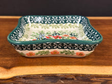Load image into Gallery viewer, Fluted Dipping Dish - U4335
