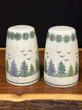 Load image into Gallery viewer, Salt &amp; Pepper Set, Manufaktura - Colorado Blue Spruce
