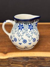 Load image into Gallery viewer, Creamer, 6 oz - Silver Lace

