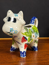 Load image into Gallery viewer, Creamer, Cow - Strawberries

